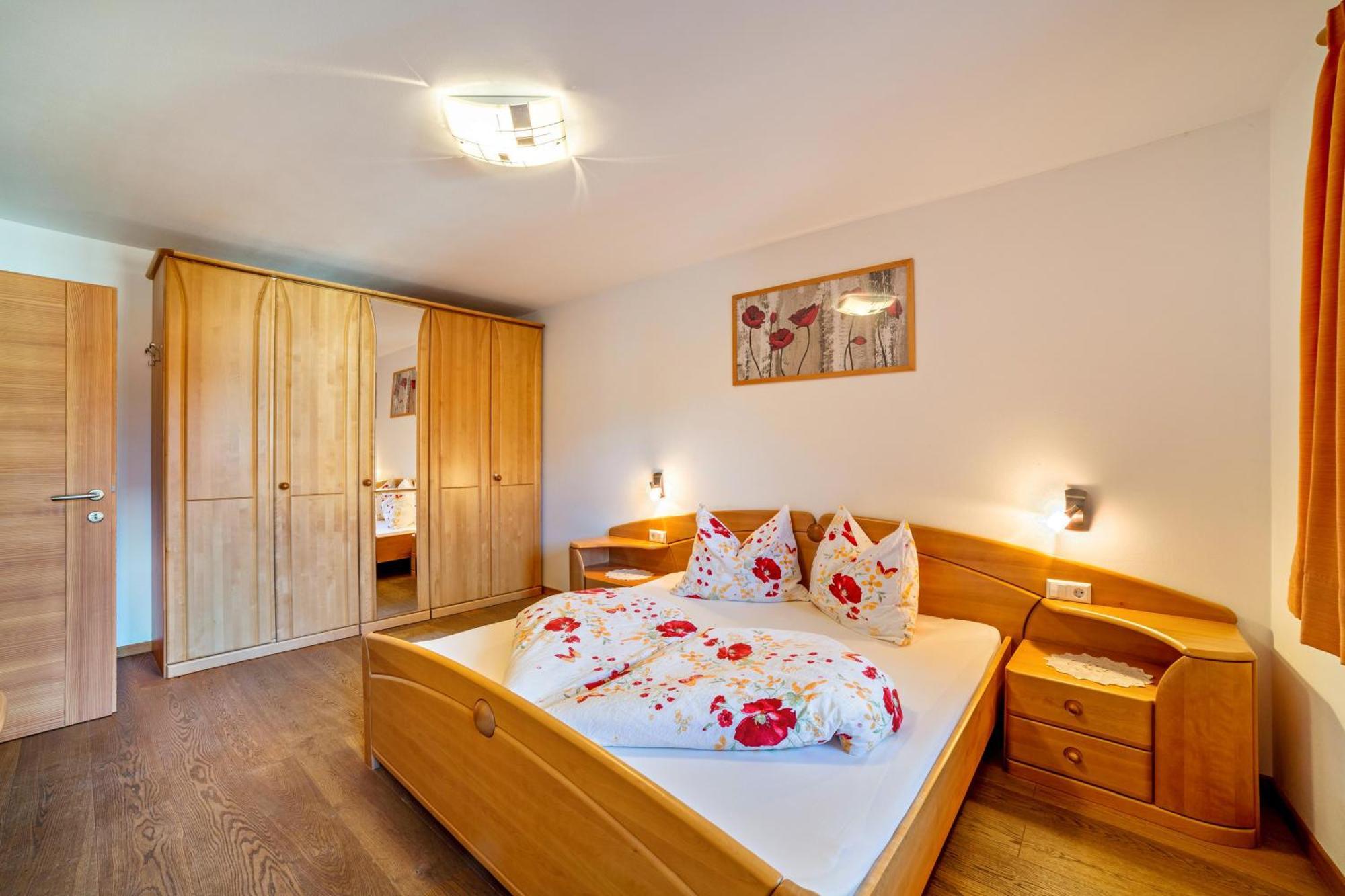 Schnatzhof Apartment Morgensonne Naturns Dış mekan fotoğraf